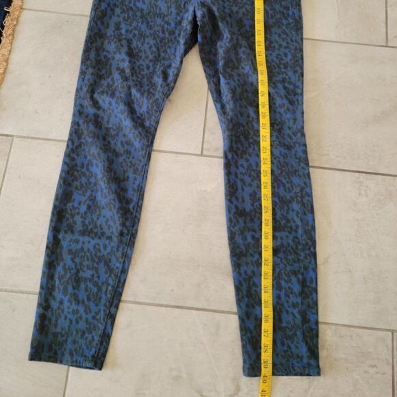 Joe’s Wild Jeans in Midnight Leopard print skinny size 32 - Picture 7 of 8